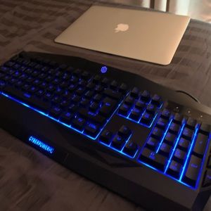 CyberpowerPC Illuminating keyboard